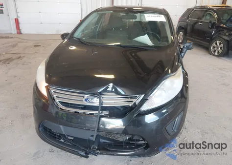 2013 Ford Fiesta Se z USA, uszkodzony, nr VIN 3FADP4BJ3DM199922